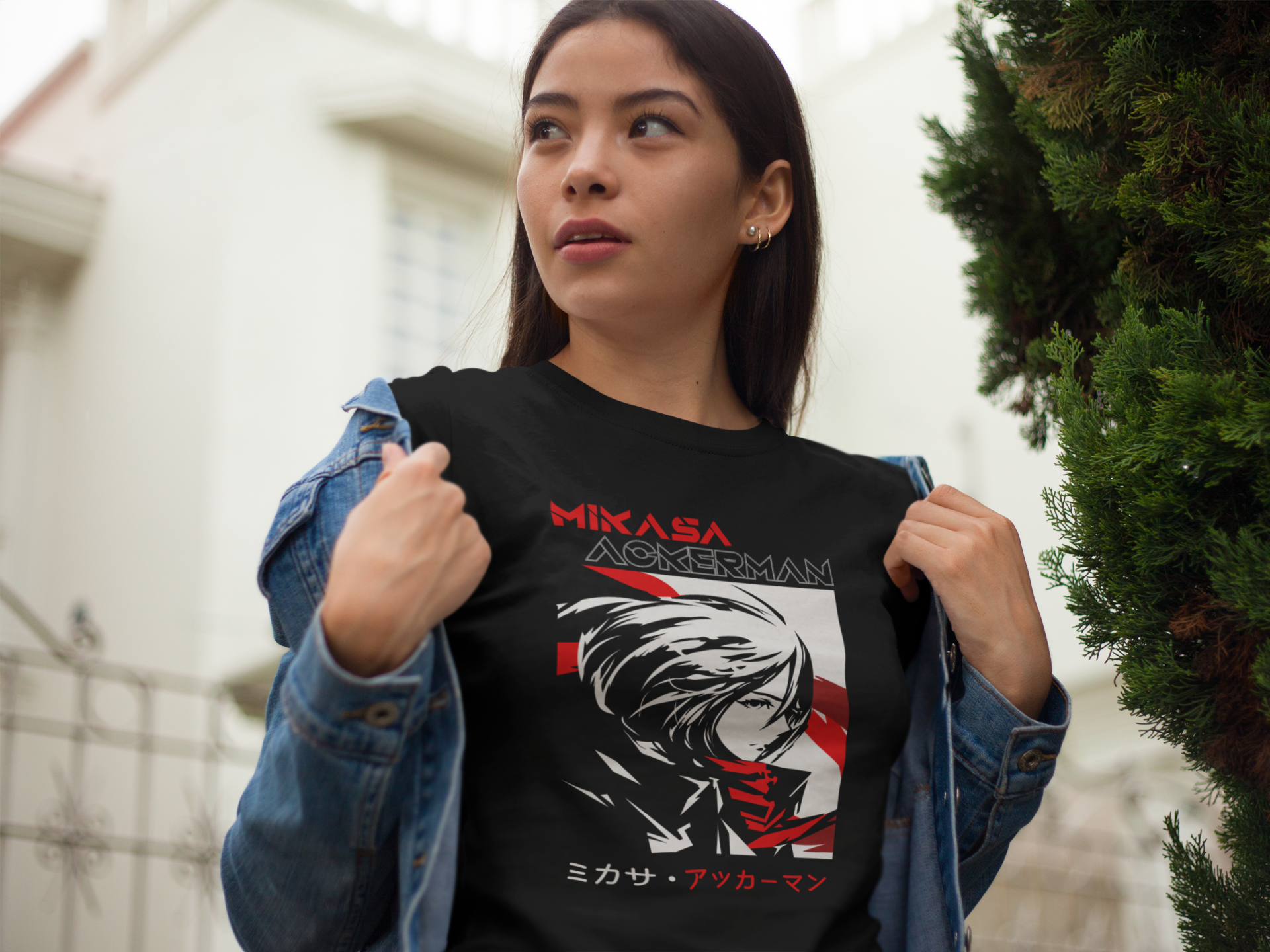 T-Shirt Attacco dei Giganti – Mikasa Ackermann